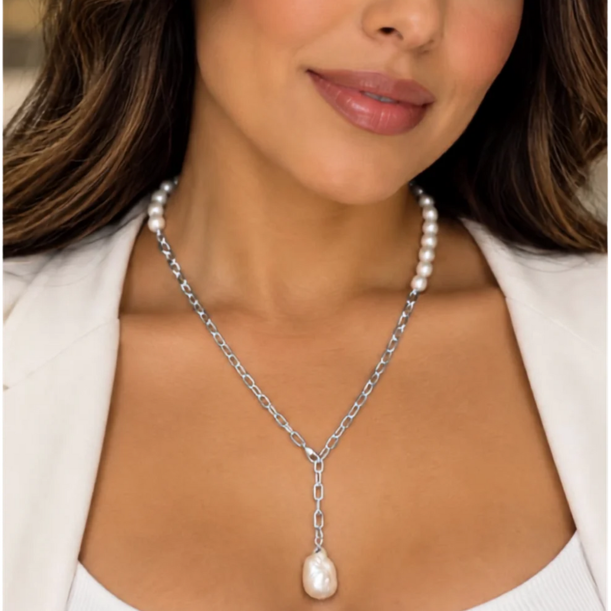 Versatile Pearl and Paperclip Necklace